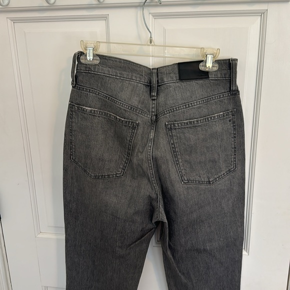 Lightly used made well jeans, size 28. Straight fit and black/gray. - Picture 2 of 5
